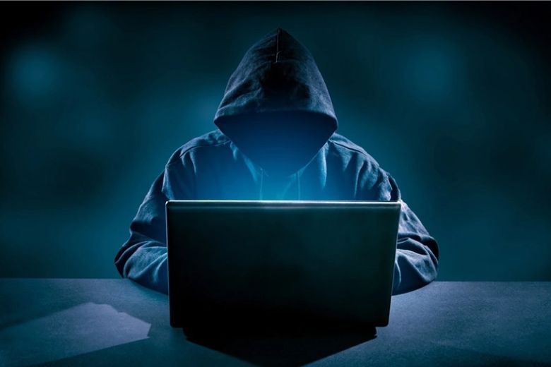 Bị hacker hack tài khoản